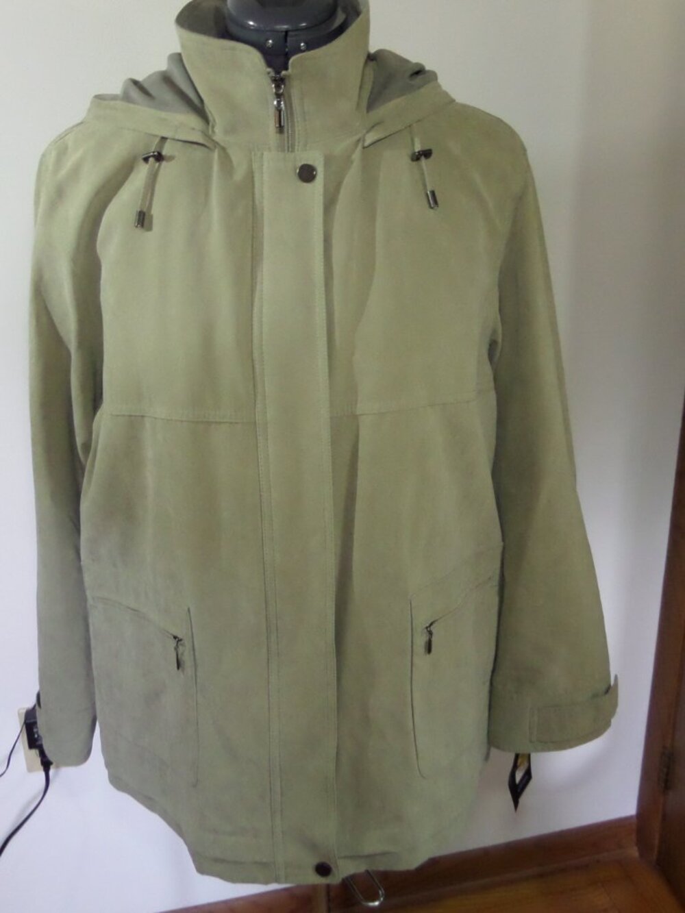 Gallery Woman's Sage Removable Liner Water Repellent Winter Jacket Size XL NWT